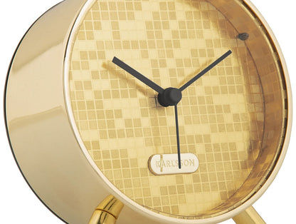 Karlsson Disco väckarklocka urtavla detalj: guldfärgat rutmönster, svarta visare