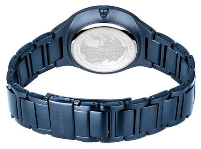 Herrarmbandsur med armband, spänne och gravering på boetten