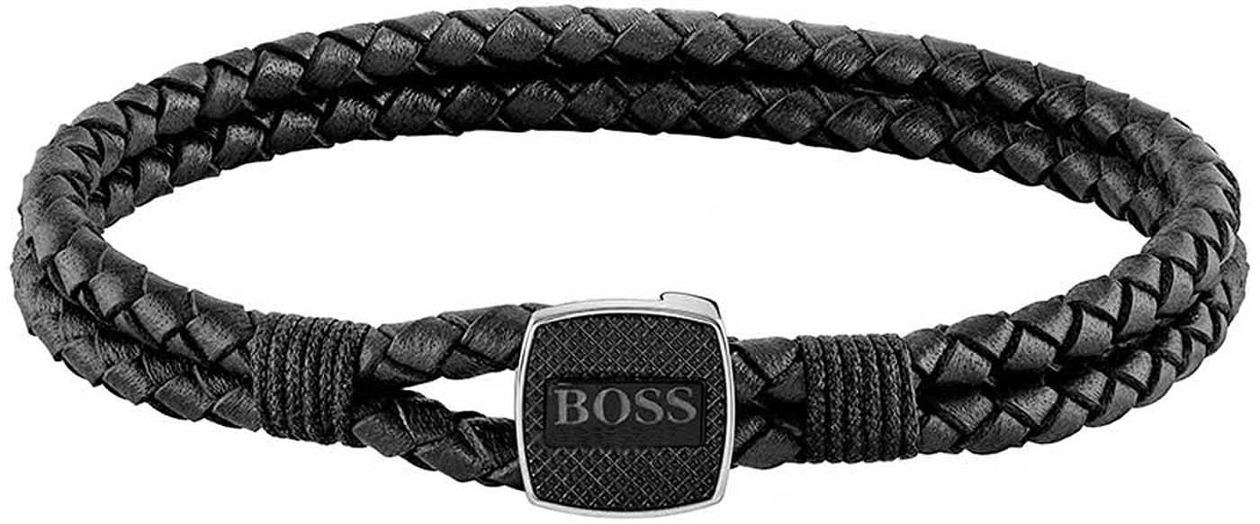 Svart läderarmband med flätat band och silverfärgad låsplatta med BOSS-logotyp.