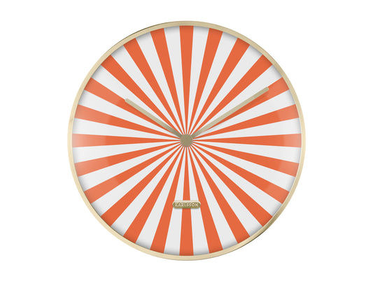 Väggklocka med orangevitrandig urtavla och beige ram