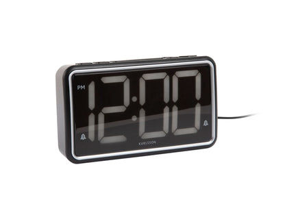 Digital LED-väckarklocka i retrodesign med svart hölje och stor display