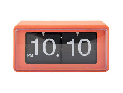 Orange retro väggklocka med flip-display, tid 10:10 PM