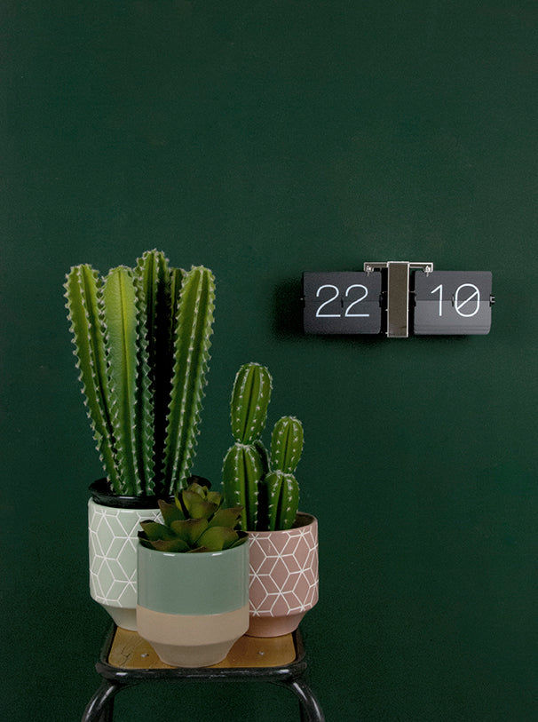 Karlsson No Case Flip-klocka, svart, display 22 och 10
