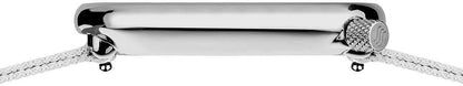 Textilband med spänne och öljetter, anslutet till ett silverfärgat boett