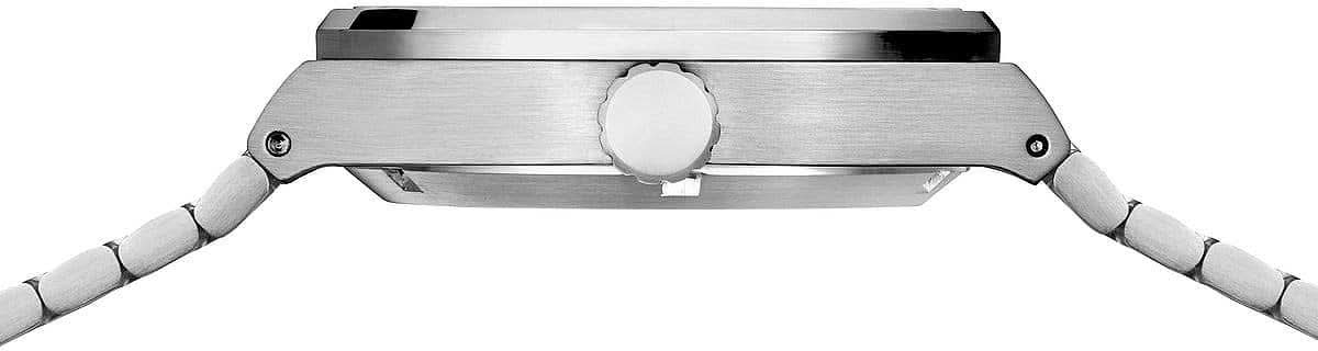 Edelstahl-Uhrgehäuse mit Krone oben und langen Bandanstößen für Herrenarmbanduhr