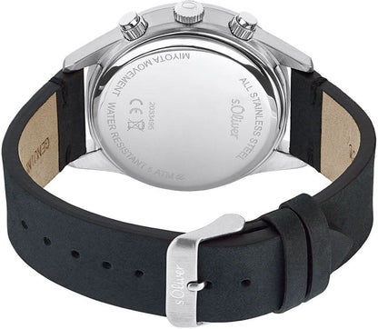 Baksida av herrur med boett i silver och svart läderarmband