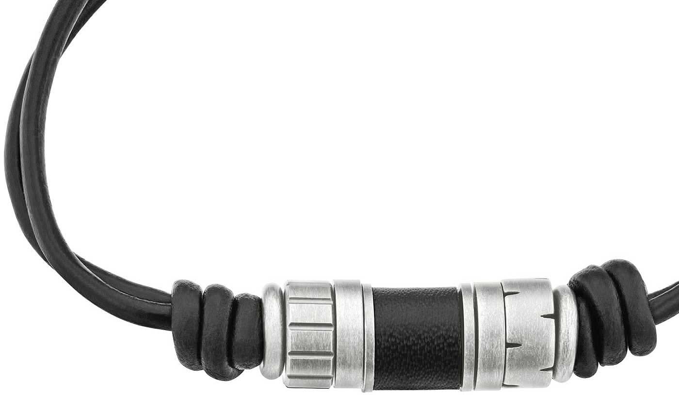 Armband i läder med svarta pärlor och silverfärgade metallringar, segmenterat i mitten