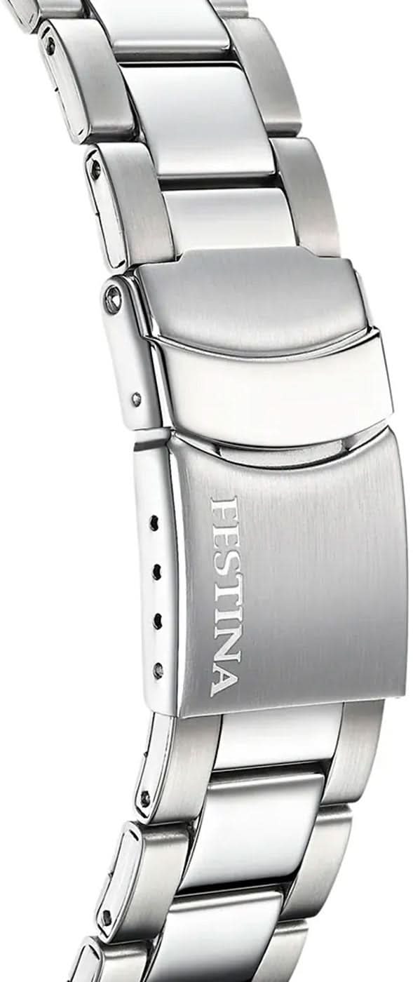 Armband i rostfritt stål med spänne och gravyr, rektangulärt länsegment