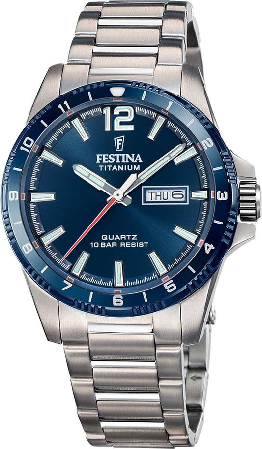 Herrklocka i titan med blå urtavla och metallarmband, stora visare