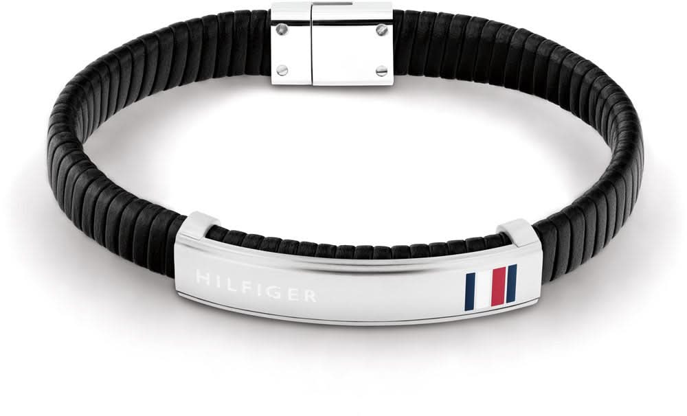Svart läderarmband med silverfärgat spänne och Tommy Hilfiger-prägling