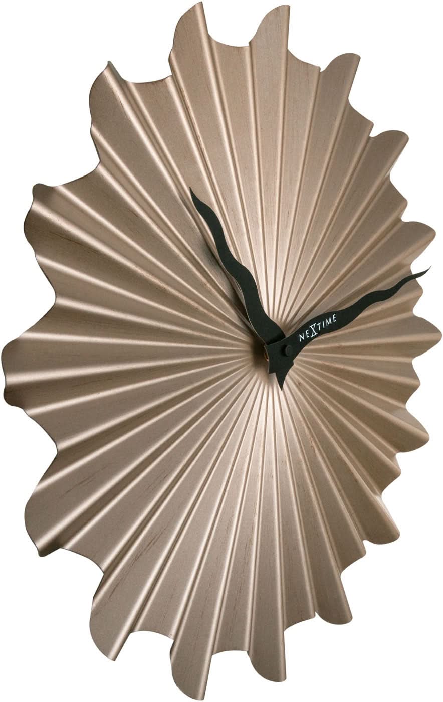 Väggklocka, guldfärgad snäckdesign med svart mittdel och visare