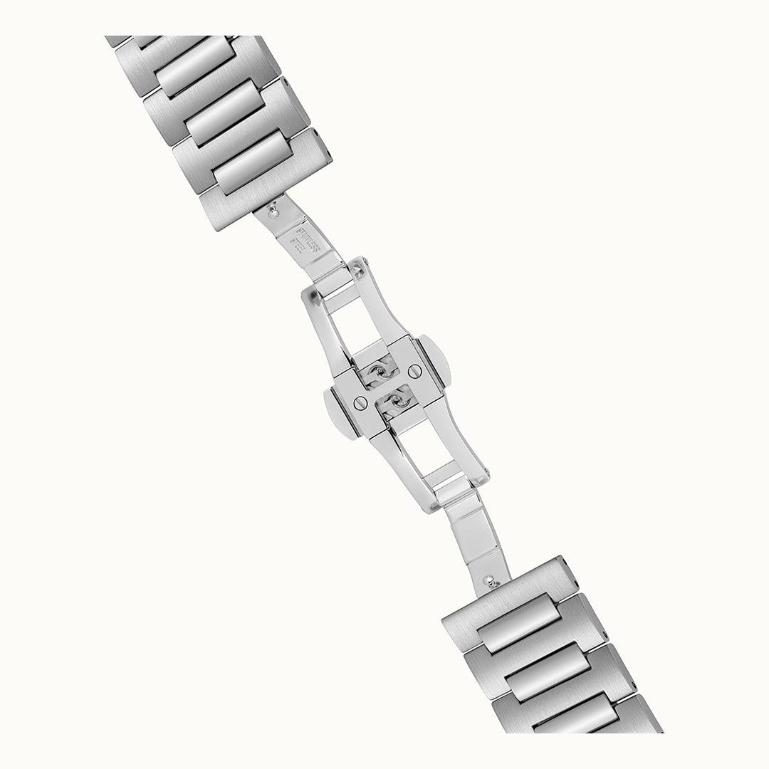 Herrenarmbanduhr Armbandansicht: Edelstahlglieder mit Verschluss und Befestigungsmechanismus