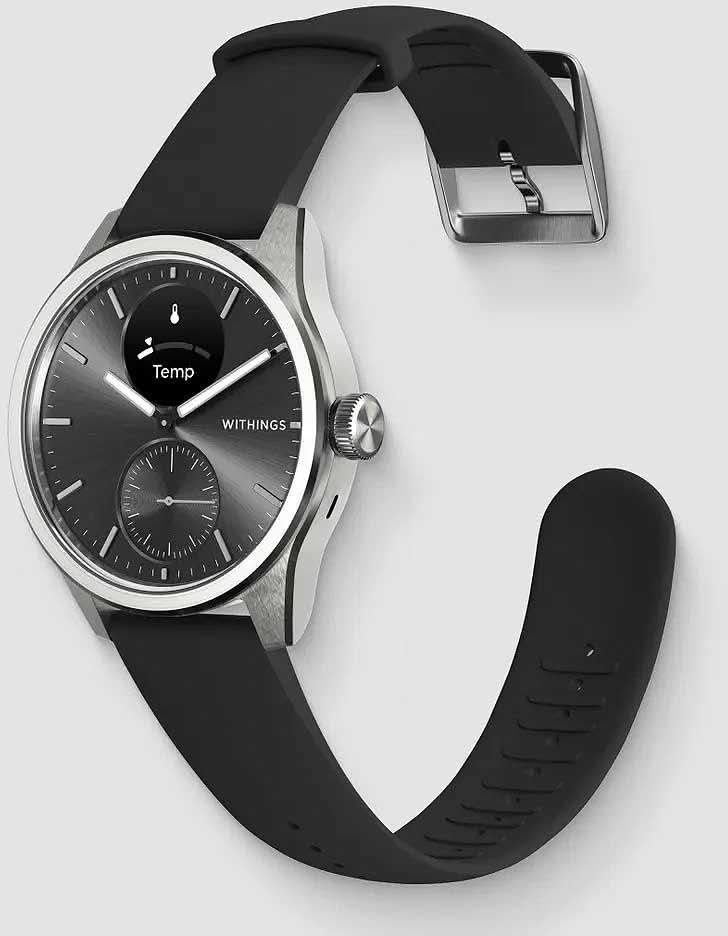 Smartklocka med svart silikonarmband, silverfärgat hölje, svart urtavla och metallspänne