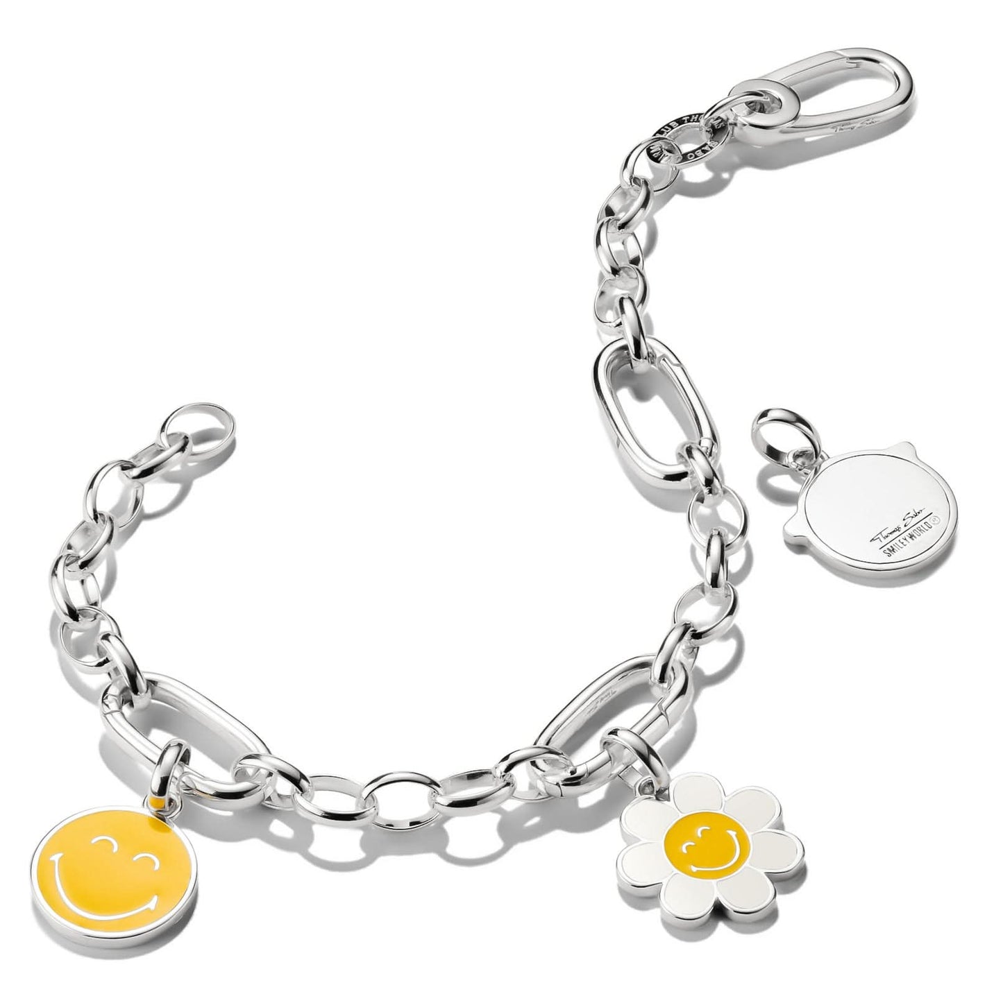 Charmarmband i silver med berlocker: smiley, blomma och rund bricka
