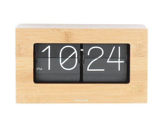 Bordsklocka i bambu med nedfällbar sifferdisplay och stora siffror 10:24