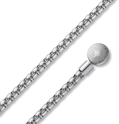Armband i rostfritt stål med länkdesign och rund, graverad spänne i änden