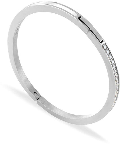 Armband i rostfritt stål i sidovy med spänne och stenutsmyckning