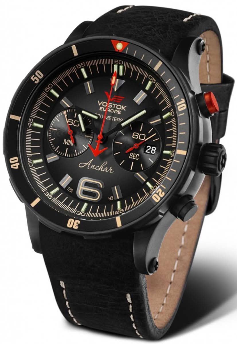 Vostok Europe Anchar herrur med svart urtavla och svart läderarmband