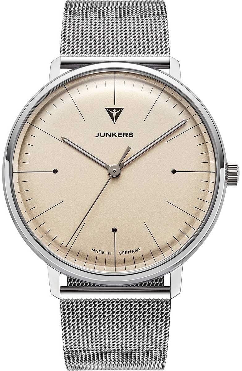 Junkers herrur med silverfärgat metallarmband och beige urtavla, tre visare