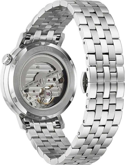 Bulova herrur med synligt automatiskt urverk på glasbaksida och armband i rostfritt stål