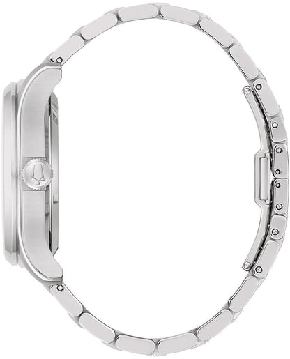 Herrarnas automatiska klocka, sidovy med silverfärgat armband i rostfritt stål och krona