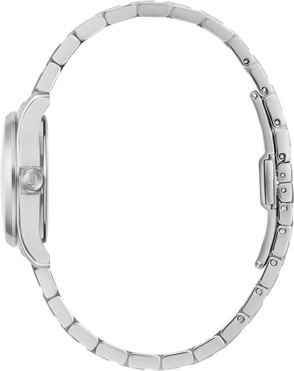 Damklocka med silverfärgad infattning och metallarmband, sidovy