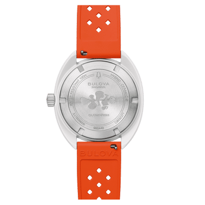 Bulova herrklocka baksida med orange armband och graverat boettlock
