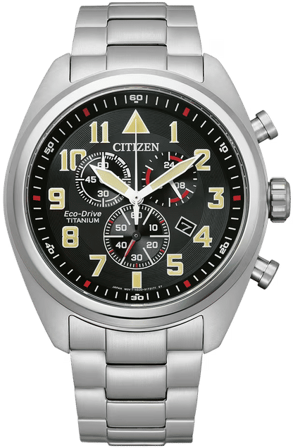 Citizen Herrenuhr mit silbernem Gehäuse, schwarzem Zifferblatt, goldenen Indexen und Chrono-Subdials