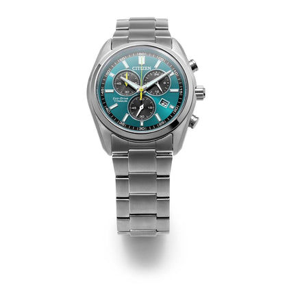 Citizen Super Titanium herrur med grön urtavla, kronografunderurtavlor och metallänk.