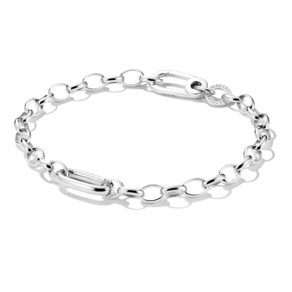 Armband i silverfärgad metall med länkar och justerbart spänne
