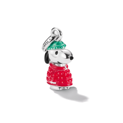 Snoopy-berlock i sterlingsilver med röd vinterklädsel och grön scarf, emalj