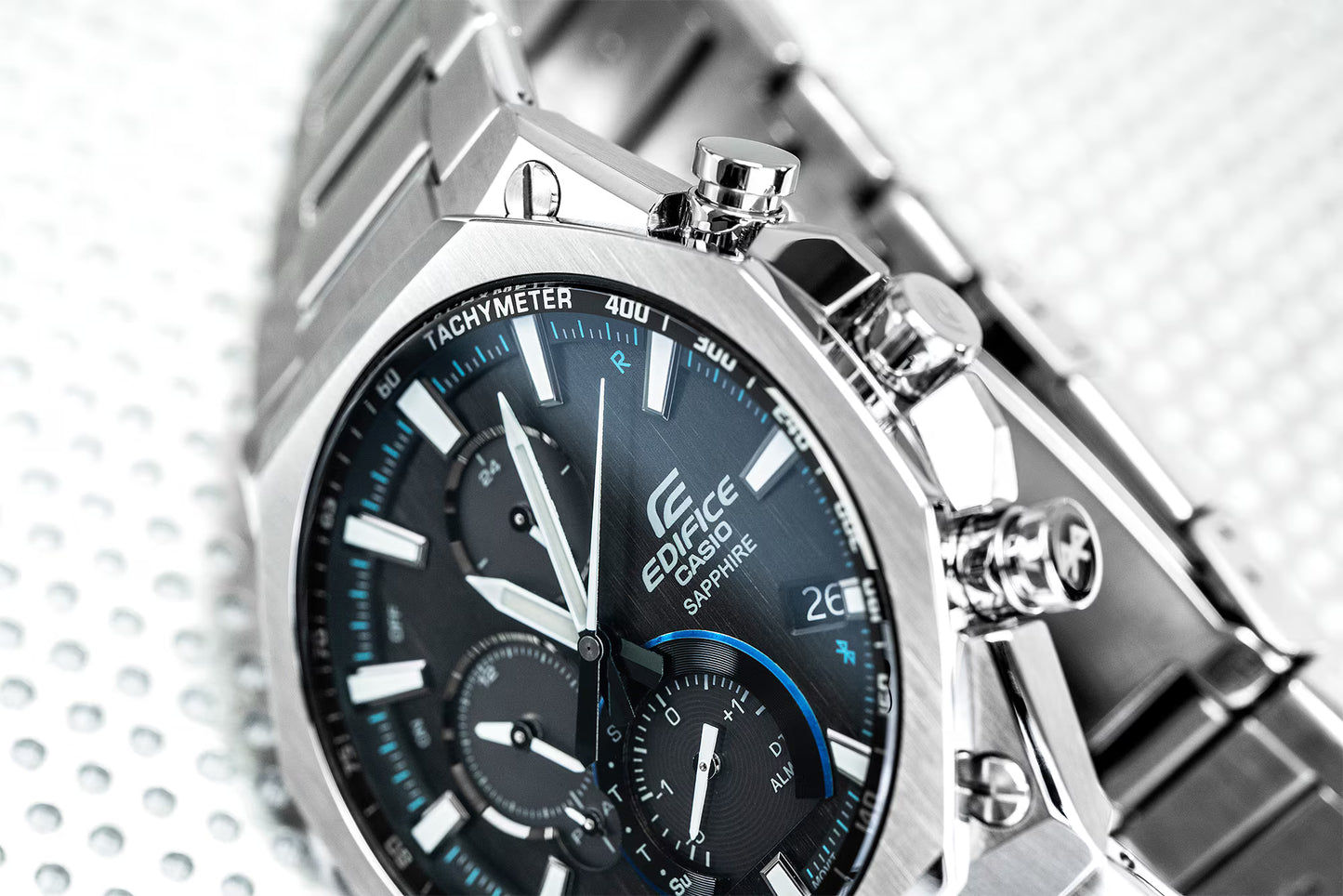 Casio Edifice EQB-1100D-1AER herrklocka • Smarta funktioner • Tough Solar