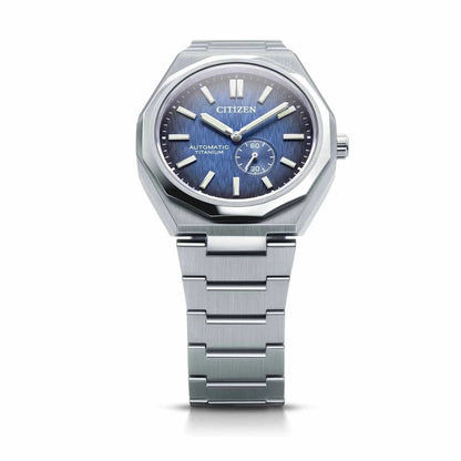 Herrklocka 3/4-vy: blå urtavla med automatisk text, silverfärgat metallarmband
