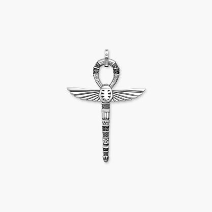 Halsband i silverfärg med livskors/ankh, skarabé och vingar, svarta inlägg
