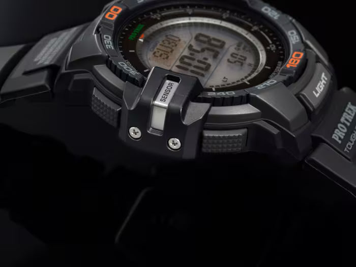 Casio Pro Trek PRG-270-1ER herrklocka • Tough Solar • Smarta funktioner