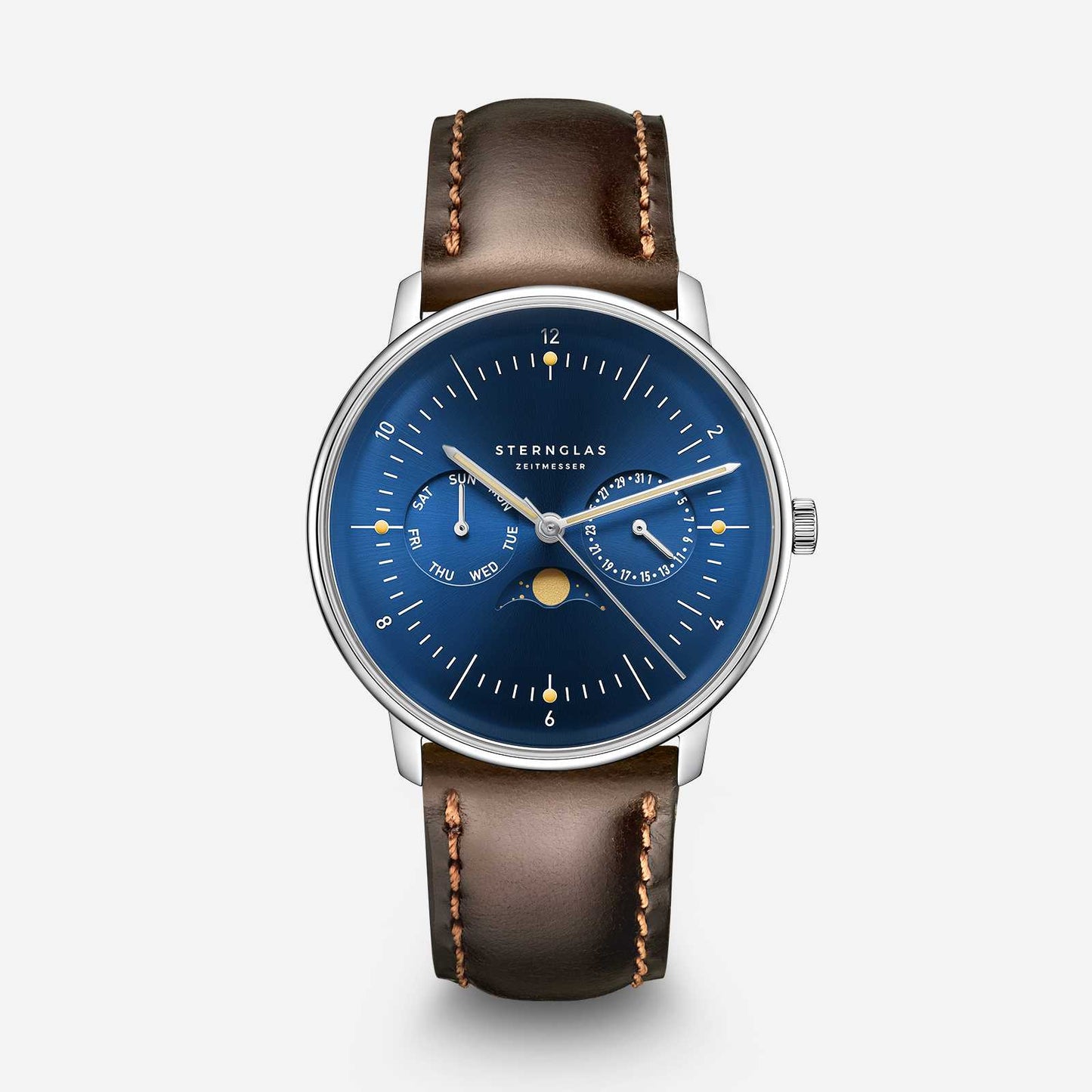 Herrklocka med blå urtavla och brunt läderarmband, frontvy