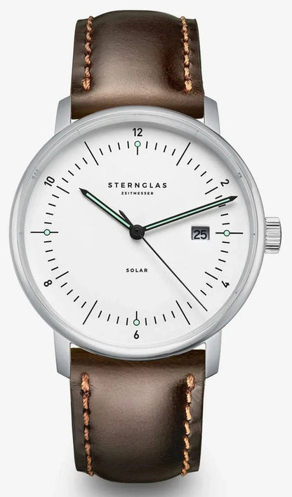 Herrklocka med brunt läderarmband och vit urtavla, runt stålhölje