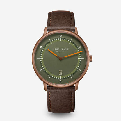 Unisexklocka med rund boett, grön urtavla och brunt läderarmband.