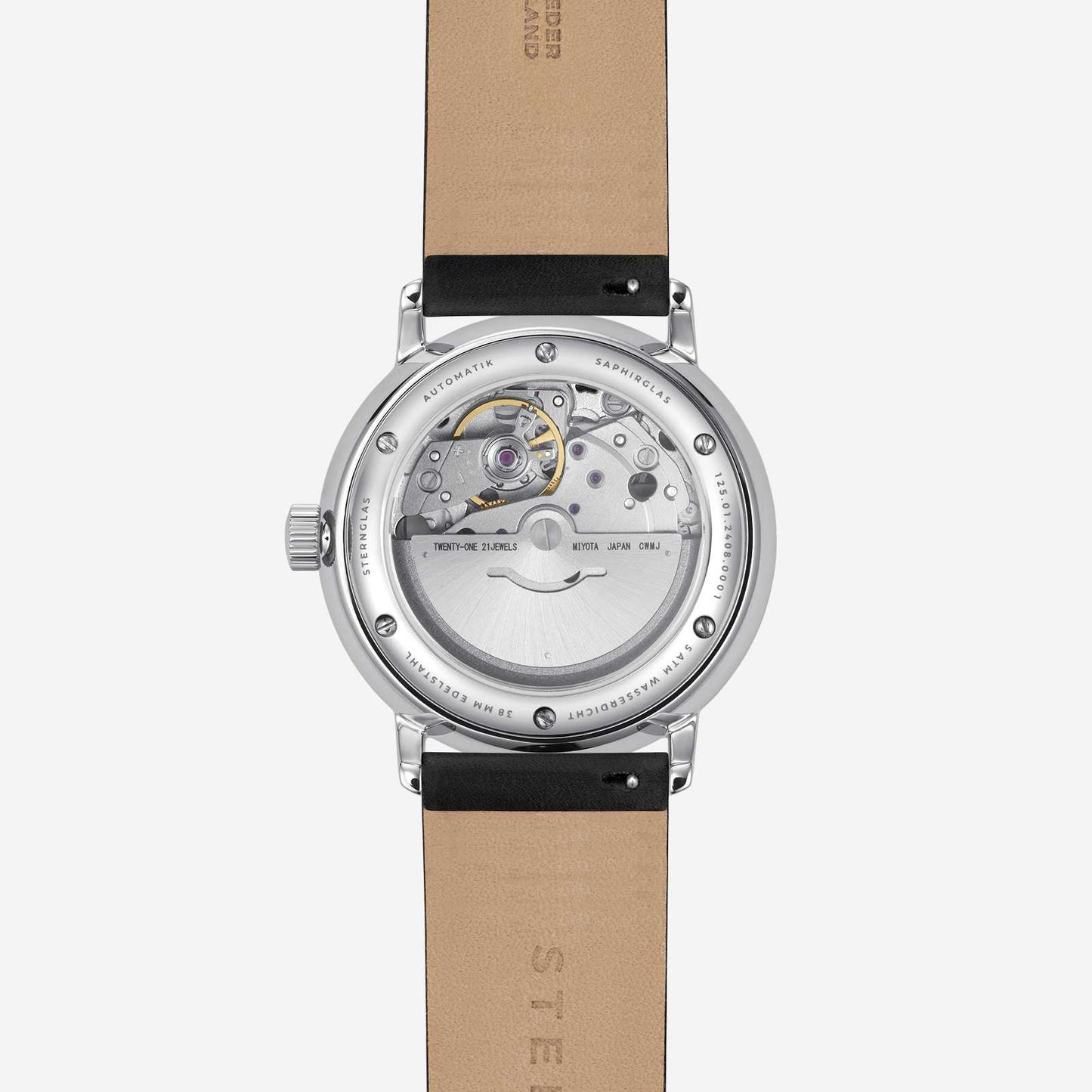 Herrklocka med öppen boett och synligt urverk, beige läderarmband.