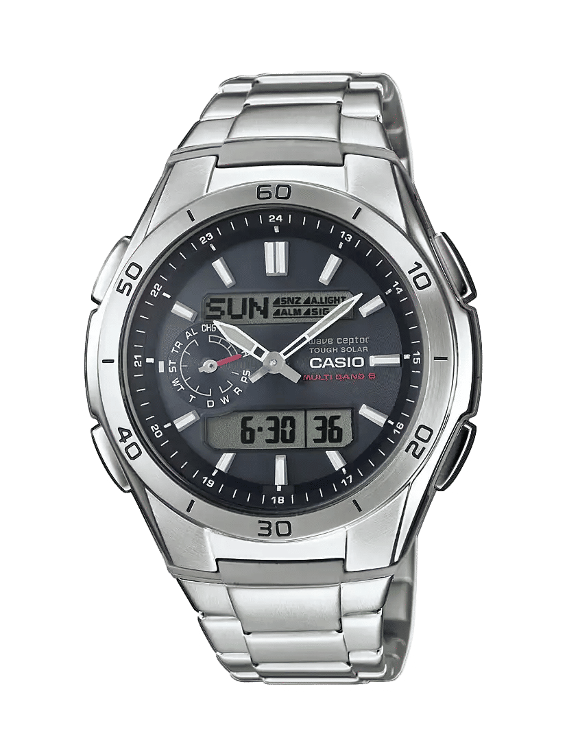 Casio herrarmbandsur med silverfärgat metallarmband, svart urtavla och datum