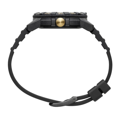 Luminox herrklocka med svart silikonarmband, synligt boett och krona