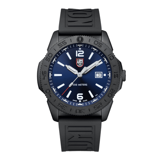 Svart herrklocka med blå urtavla, Luminox-logotyp, svart silikonband