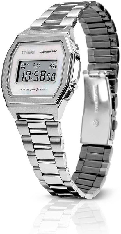 CASIO-klocka med armband i rostfritt stål, boett med knappar och stor digital display