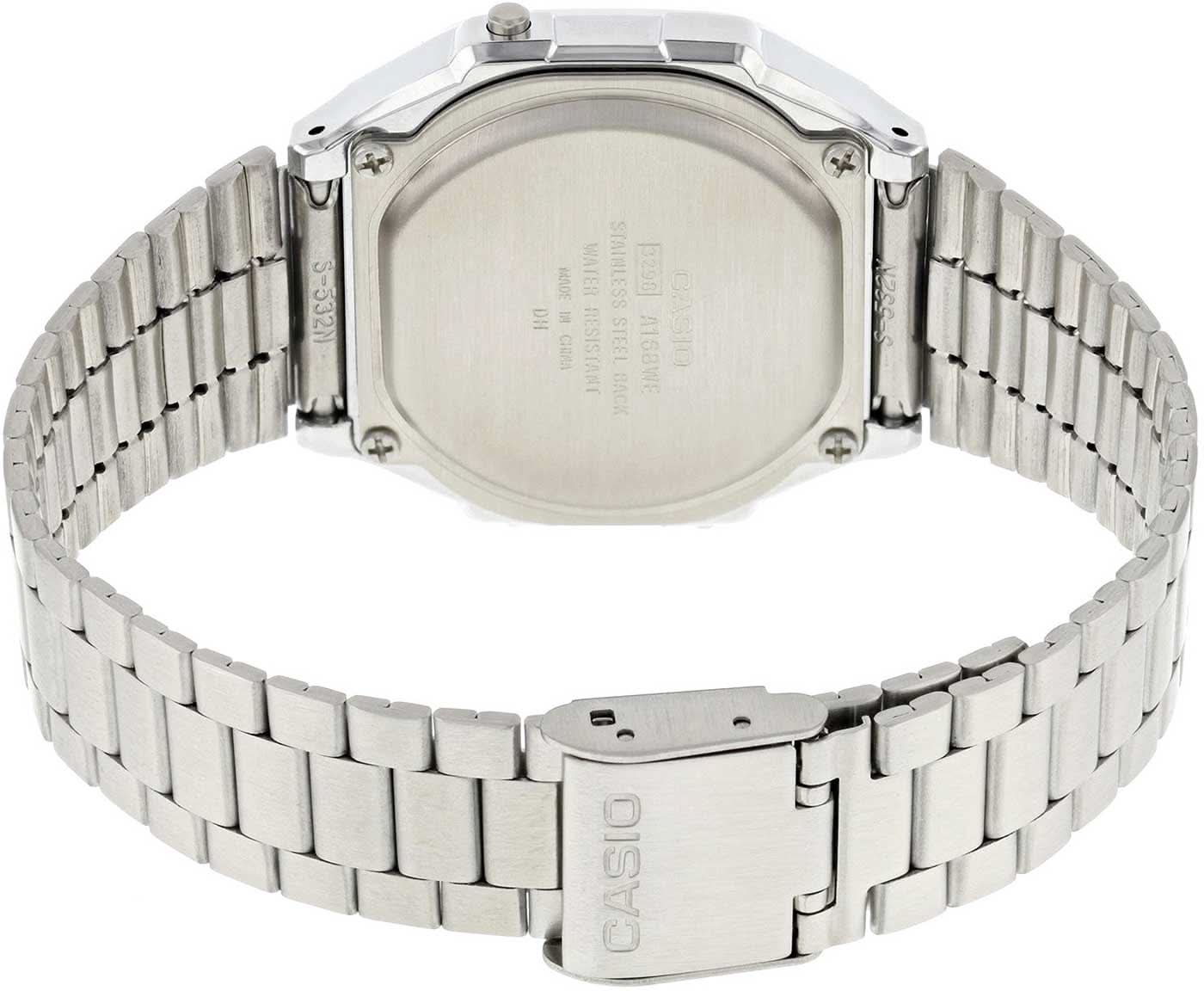 Casio Vintage-klocka baksida med silverfärgat rostfritt stålarmband och rund boett
