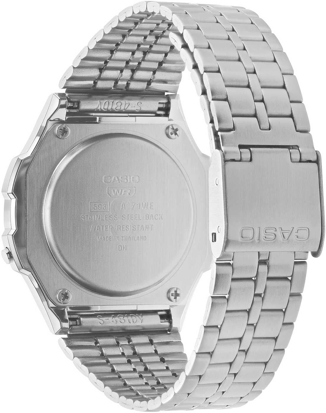 Casio Vintage-klocka med silverfärgat armband i rostfritt stål, bakvy av det runda höljet.