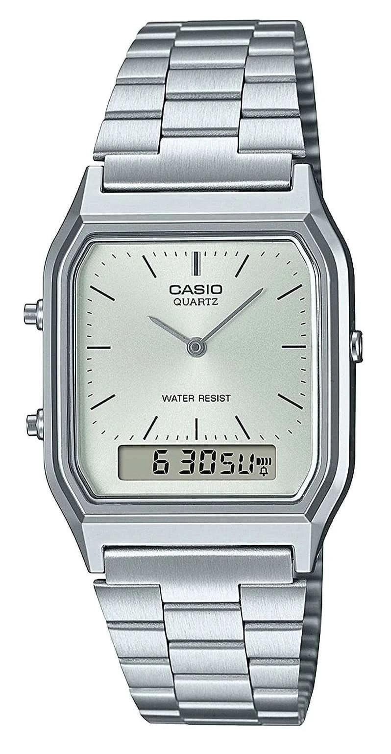 Casio Vintage-klocka med silverfärgat metallarmband, analog urtavla och rektangulär digital display