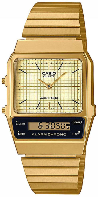 Casio-klocka med guldfärgat metallarmband, analog urtavla och digital display