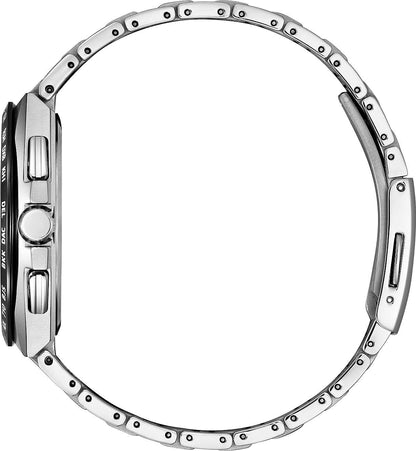 Herrarmbandsur, sidovy, med metallboett och metallarmband, inklusive tryckknappar.