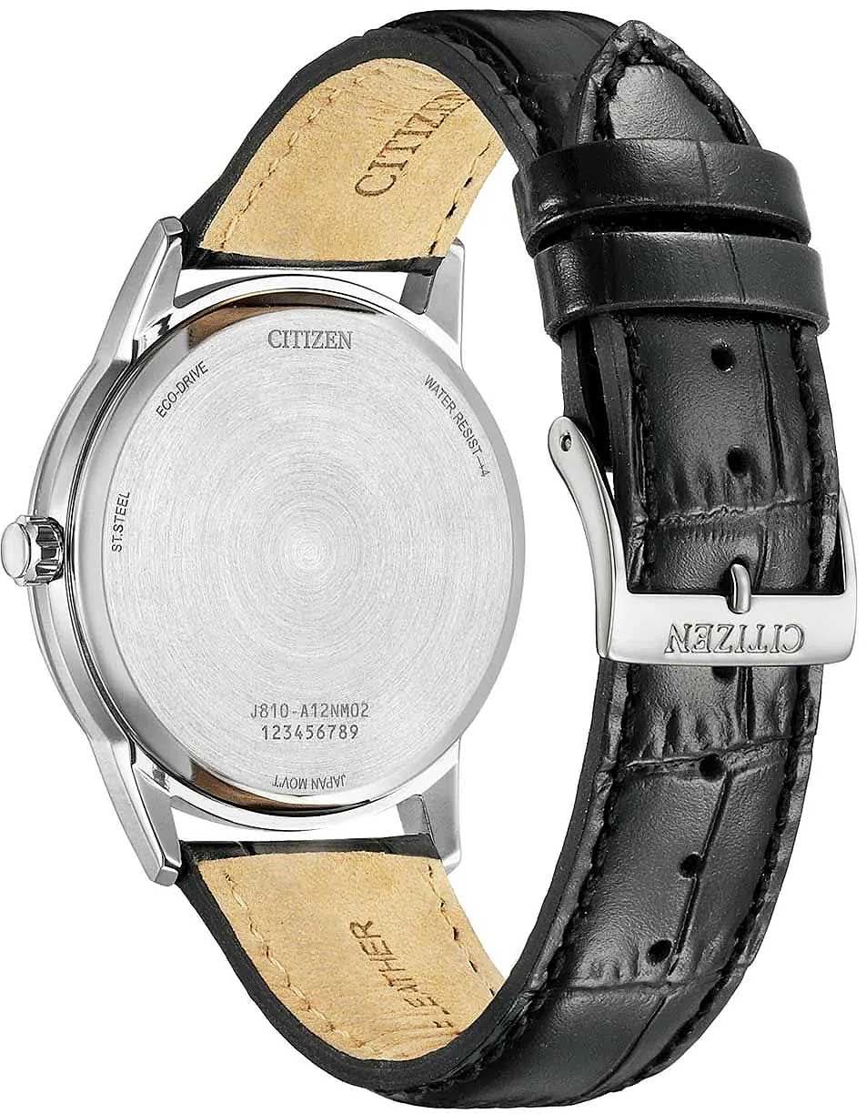 Herrklocka med baksidevy och svart läderarmband, spänne synligt