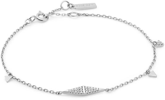 Silverfärgat armband med geometriskt hänge och stenprydd mittdel, kedjelänkar